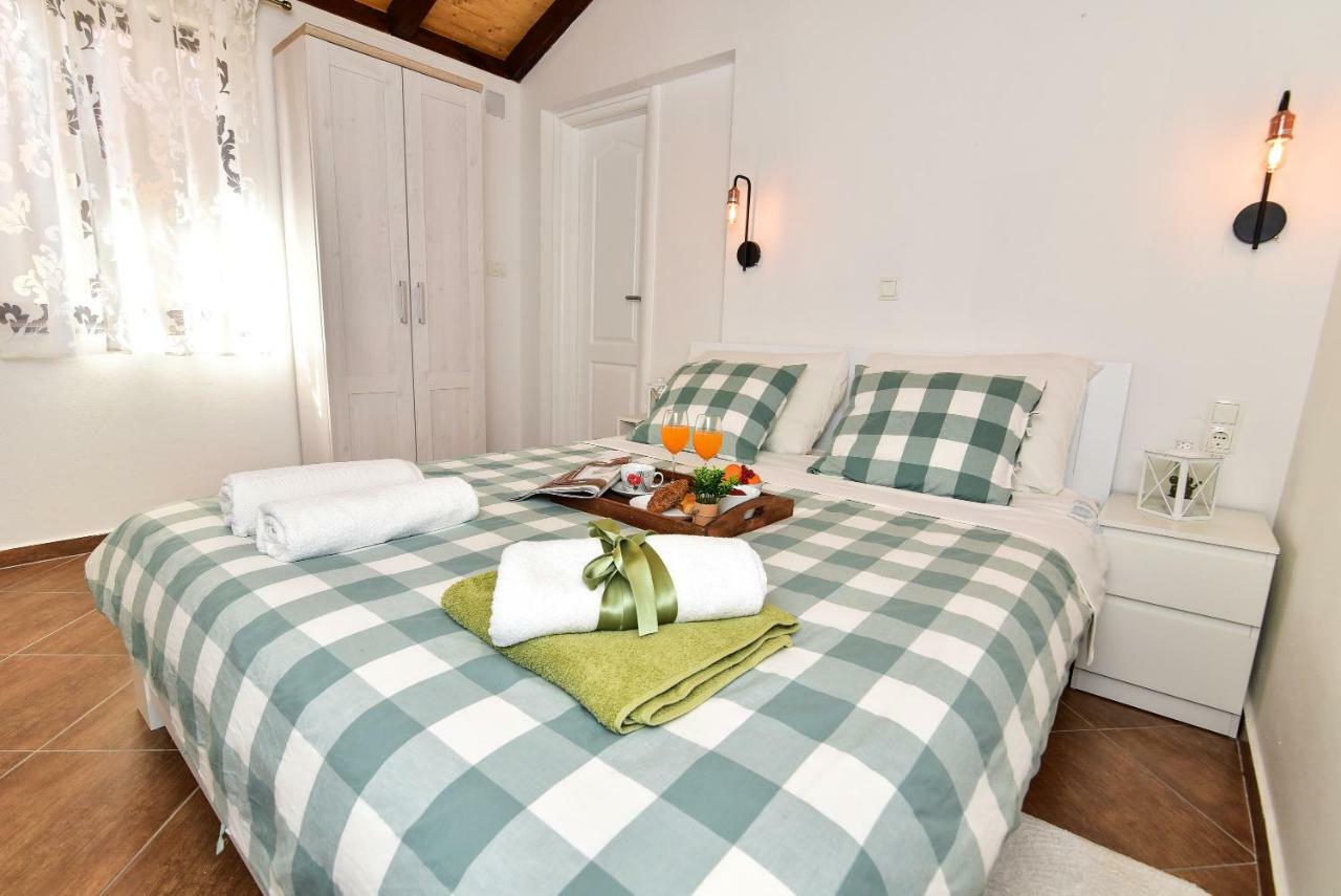 Apartman Mare Задар Екстериор снимка